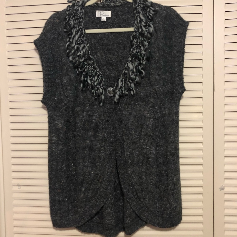 Ponsesa NWOT Fringe Collar Open Front Cardigan Vest- Size Large